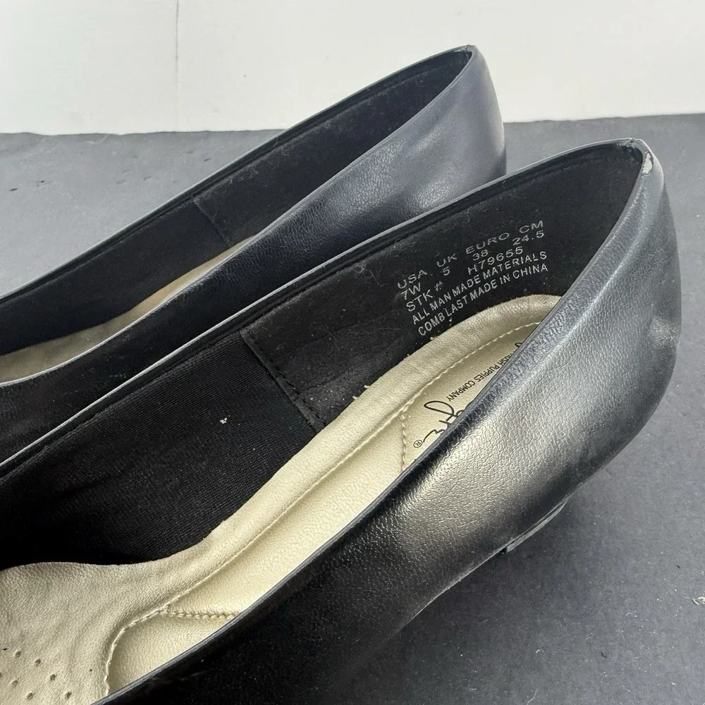 Soft Style By Hush Puppies Angel II Black Dress Pumps Size 7 Low Heel